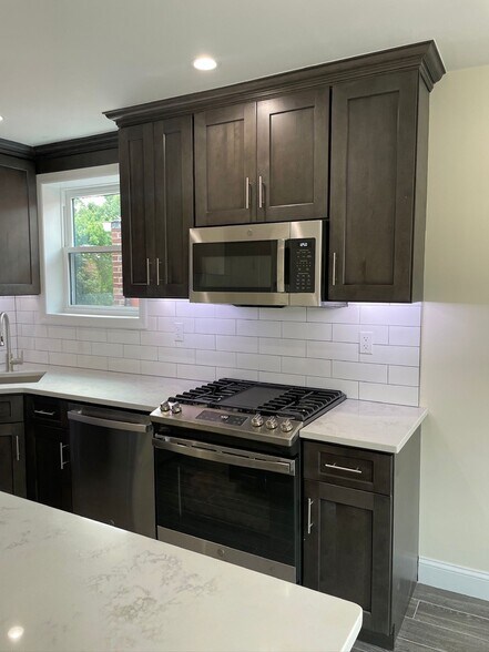Building Photo - 2337 38th St
