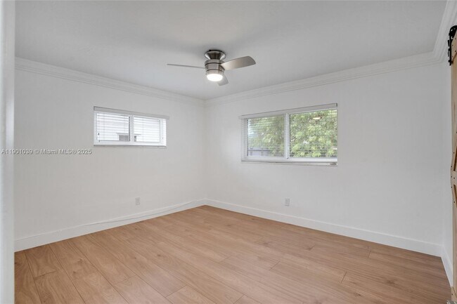 Building Photo - 10440 SW 126th Ave