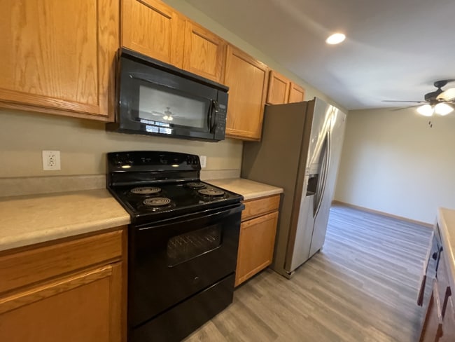 Building Photo - 1417-1417 Barnwood Dr