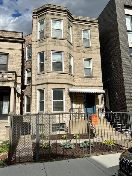 Primary Photo - 819 N Rockwell St