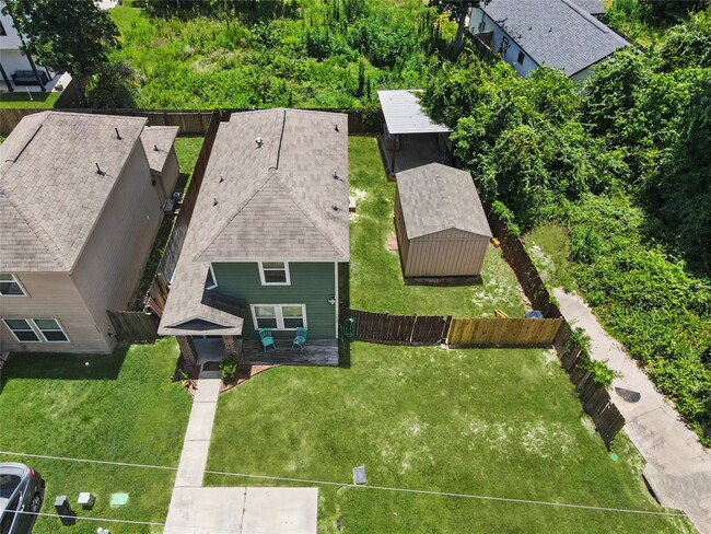 Building Photo - 16701 E Hammon