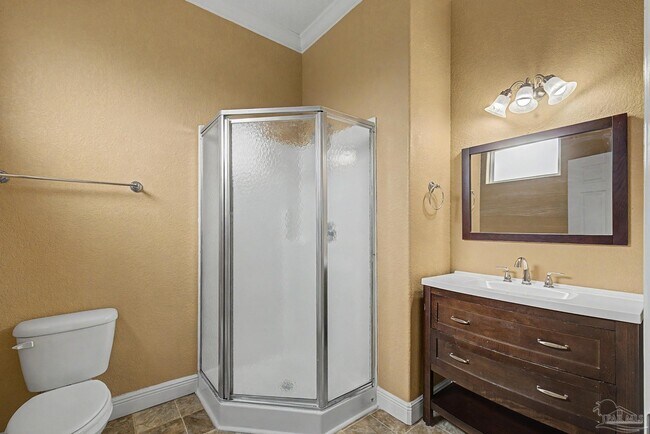 Building Photo - 542 S 72nd Ave