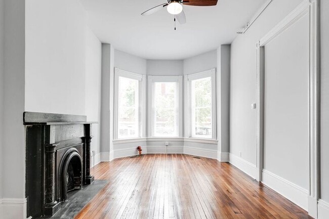 Building Photo - 1302 Floyd Ave