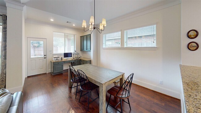 Building Photo - 8134 Caroline Ridge Dr