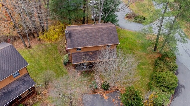 Building Photo - 112 Wickham Square