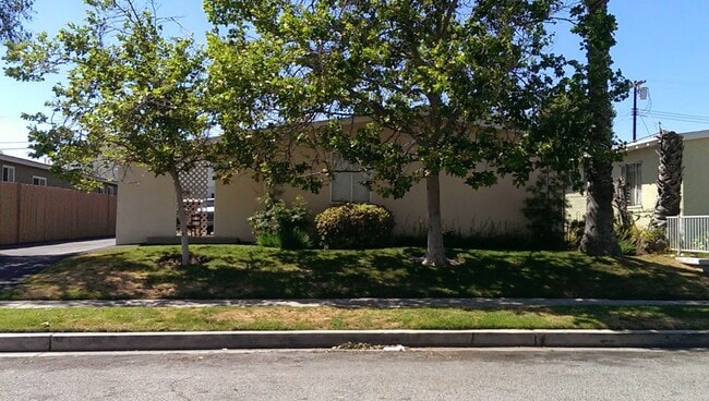 Building Photo - 7115 Atoll Ave