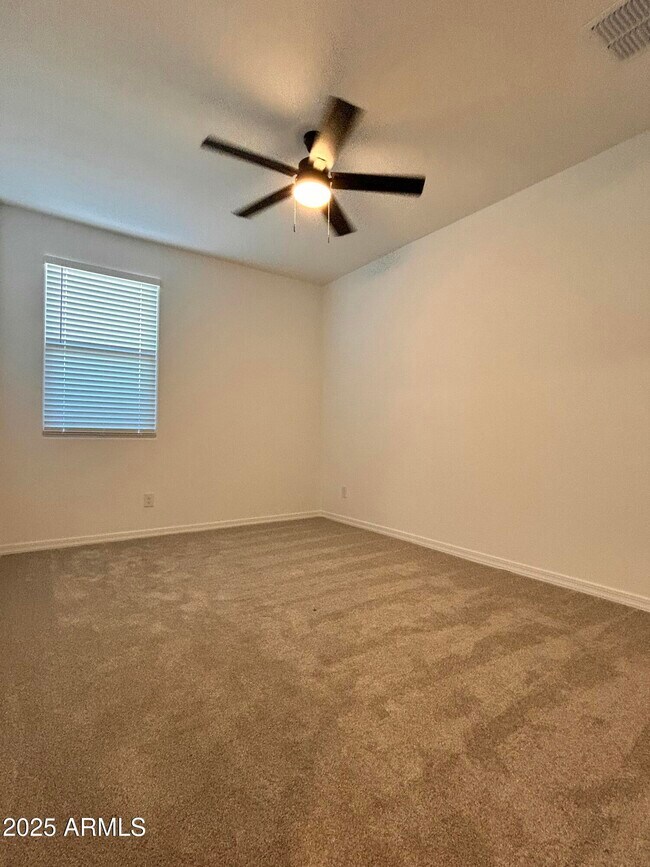 Building Photo - 4347 W Bradshaw Creek Ln