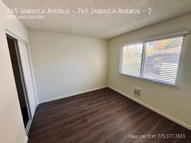 Building Photo - 745 Jamaica Ave