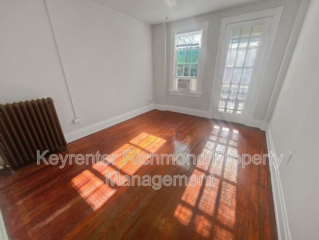 Building Photo - 3106 Stuart Ave