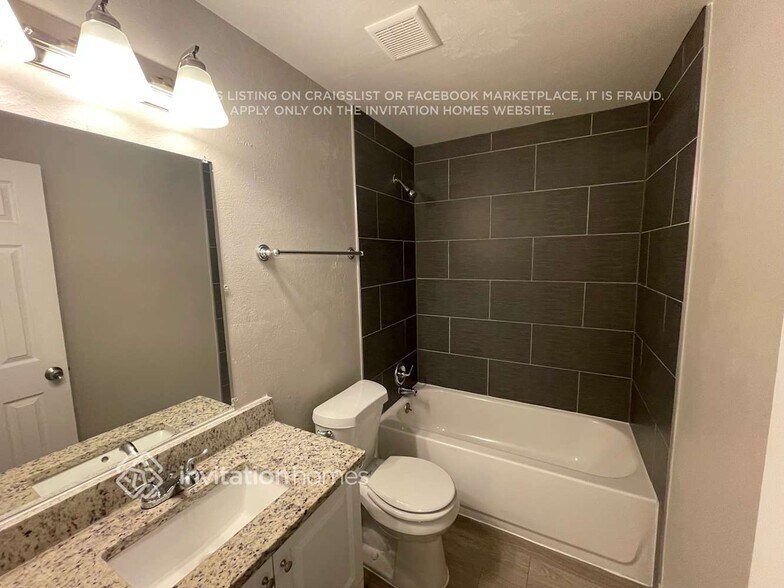 Building Photo - 18623 E Lehigh Ave