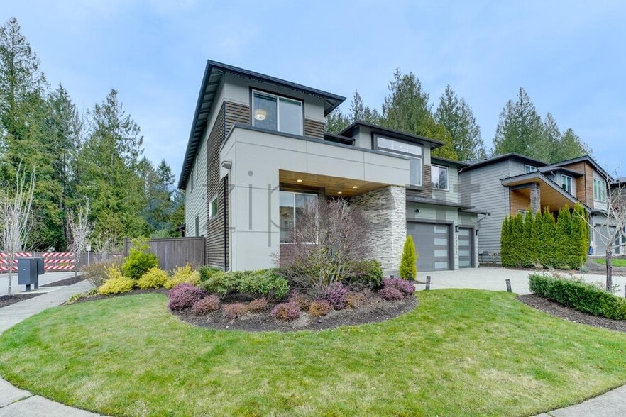 Building Photo - 24308 NE 24th St