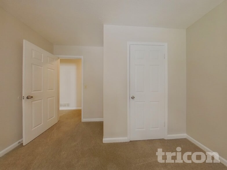 Building Photo - 259 Brooks St