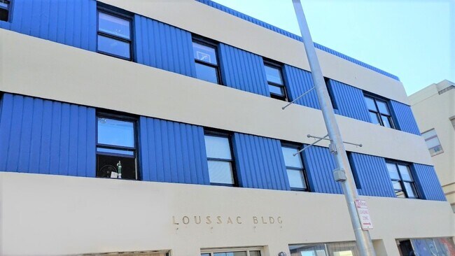 Building Photo - 415 D St