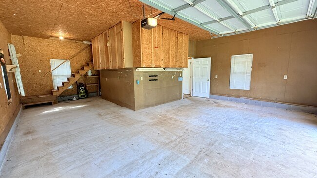Building Photo - 113 Nobleton Ln NW