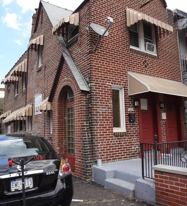 Building Photo - 6731 Haverford Ave