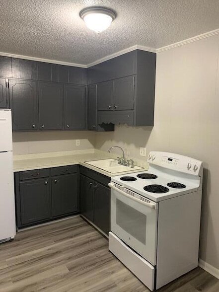 Building Photo - 363 Highland Ave NW