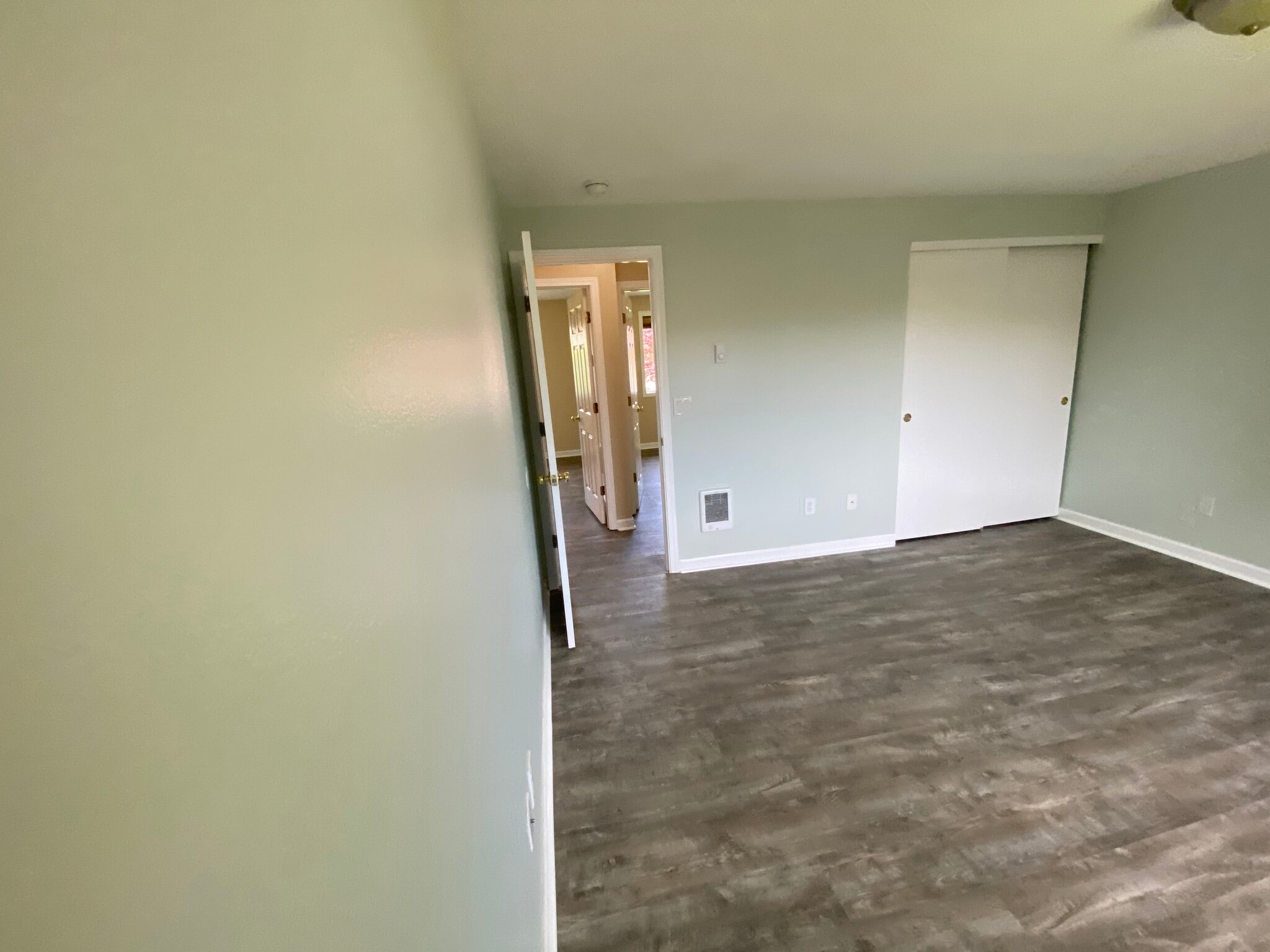 Building Photo - 15807 NE 86th Cir