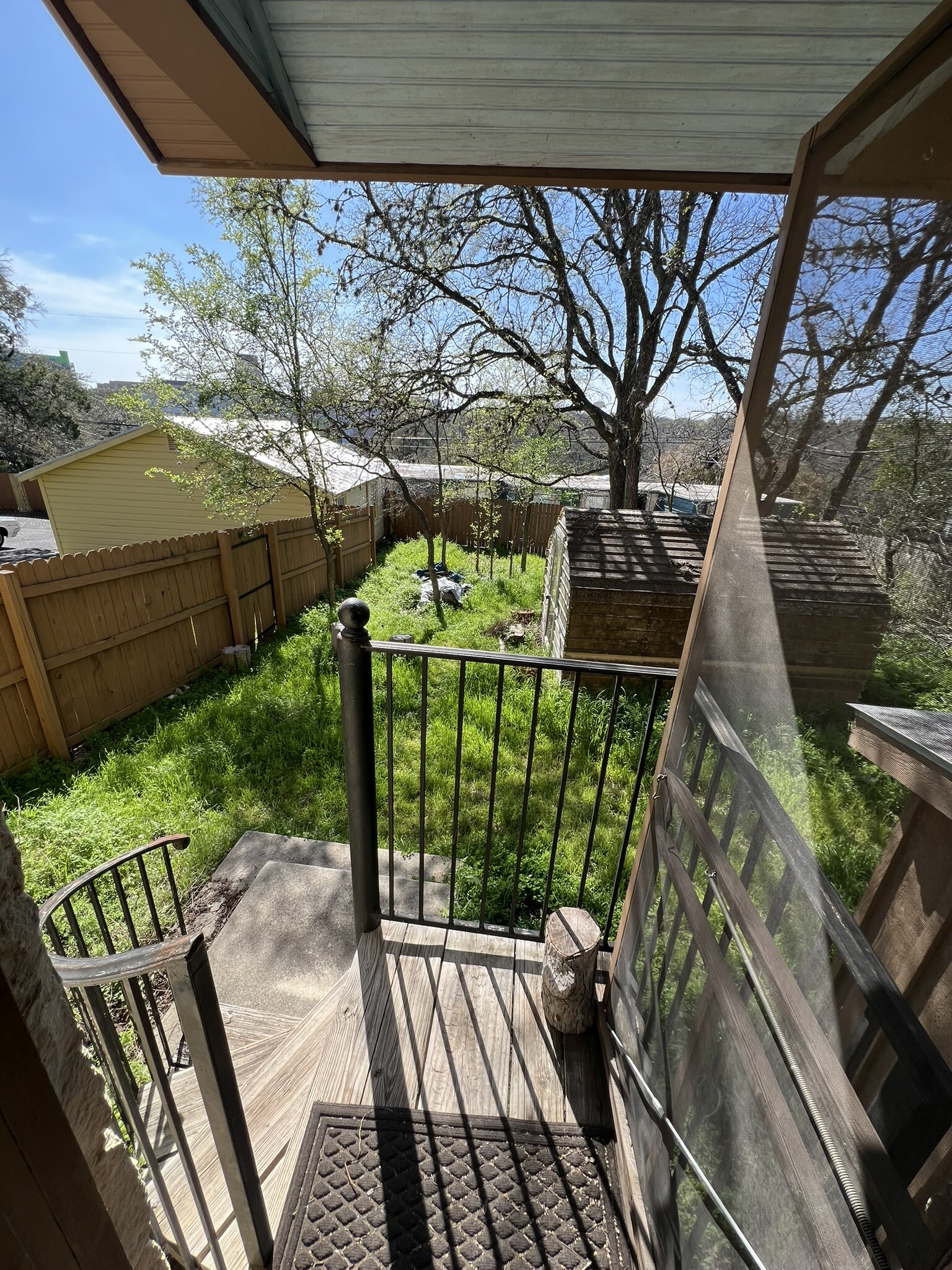 Building Photo - 813 W Bluebonnet Dr