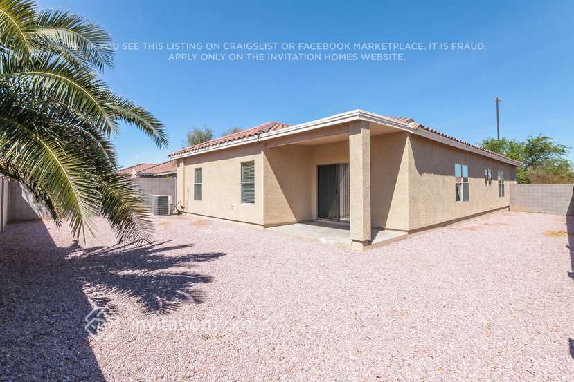 Building Photo - 2757 W San Carlos Ln