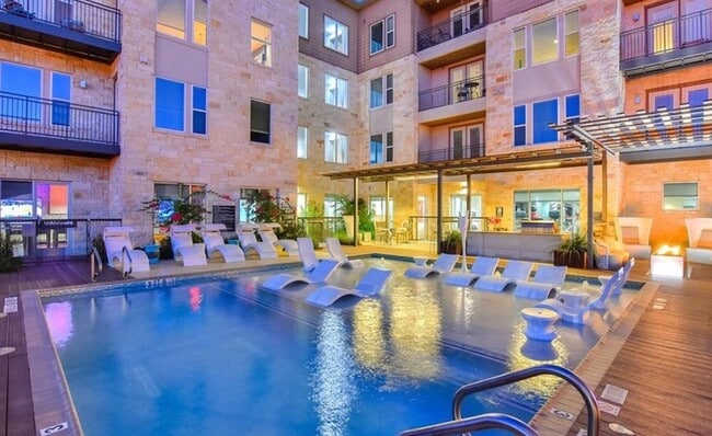 Building Photo - 1900 Barton Springs Rd