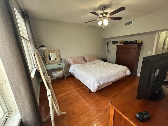 Building Photo - 365 1st St