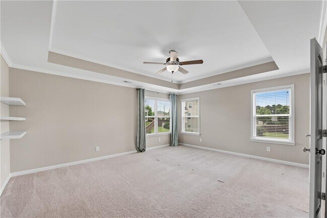 Building Photo - 185 Sierra Cir