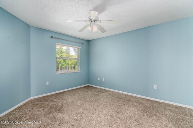 Building Photo - 8921 Lake Dr