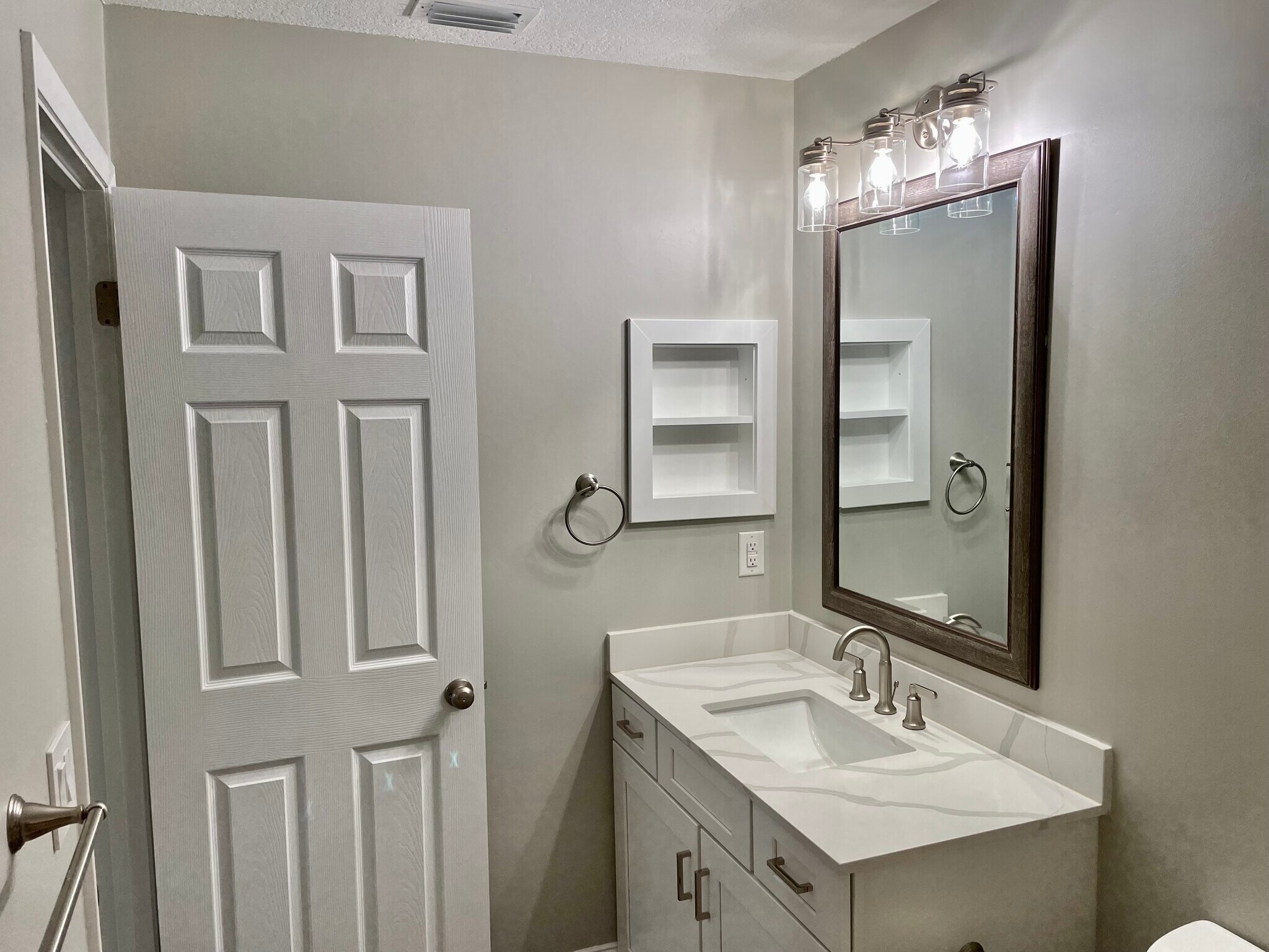 Building Photo - 56 Wildwood Trl