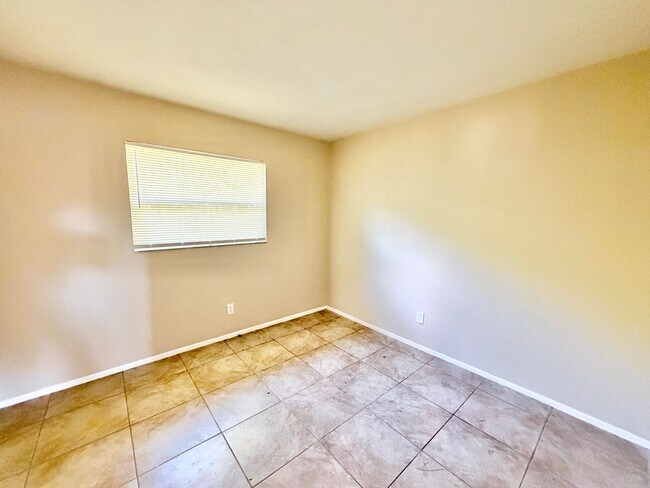 Building Photo - PIKUS (4601 24th Pl SW)