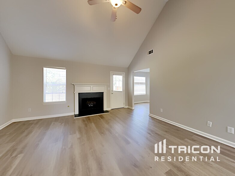 Building Photo - 4470 Millenium View Ct SW