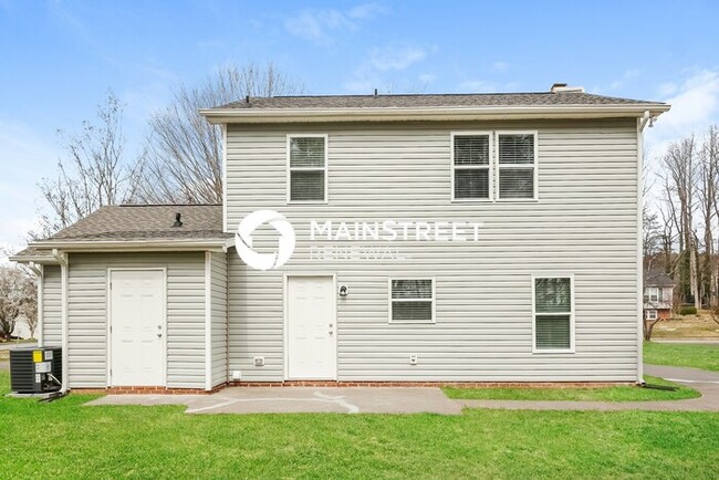 Building Photo - 1626 Bridgton Rd