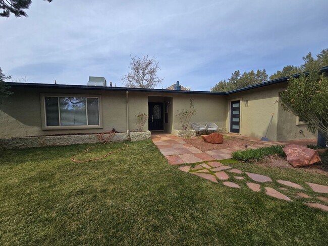 Building Photo - Furnished, 1-Year Long-Term Rental