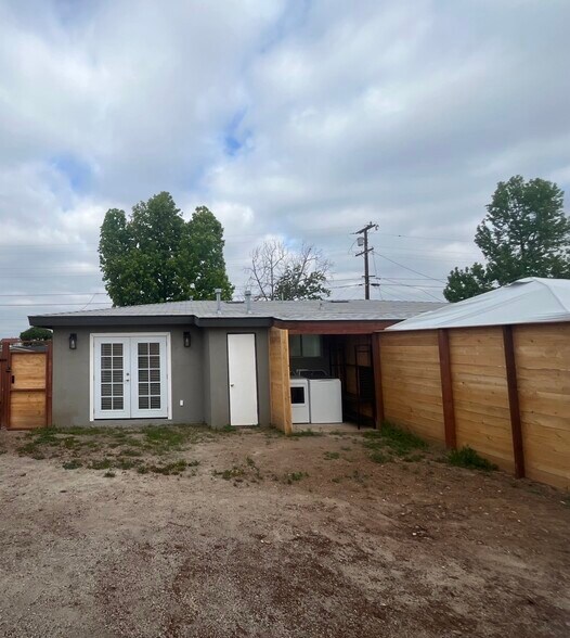 Building Photo - 2721 Drew Ln