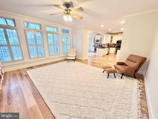 Building Photo - 15 River Oak Dr