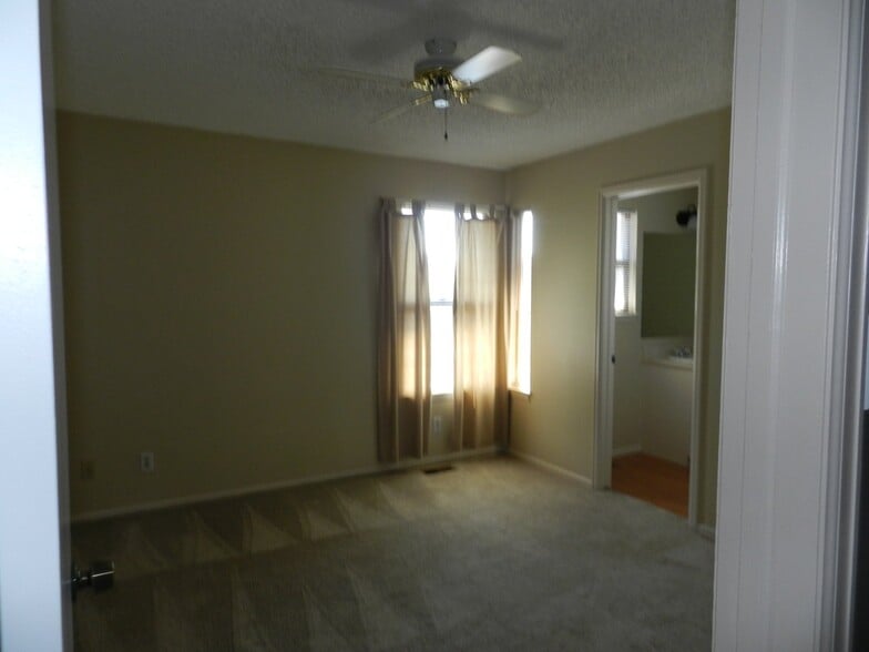Building Photo - 3315 Capstan Way