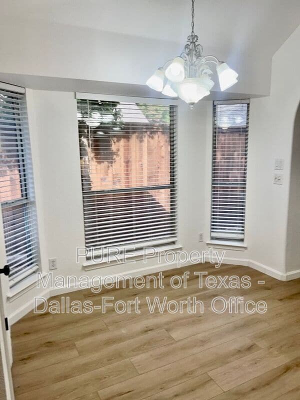 Building Photo - 3507 Blue Forest Dr