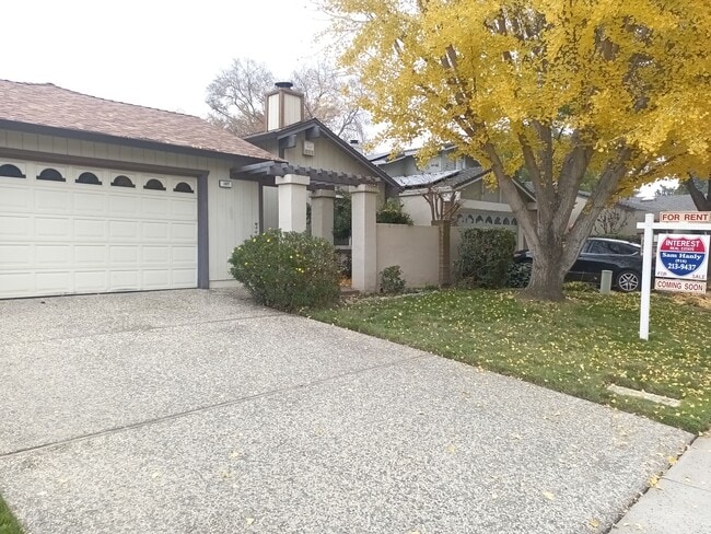 Building Photo - 107 Petrilli Cir