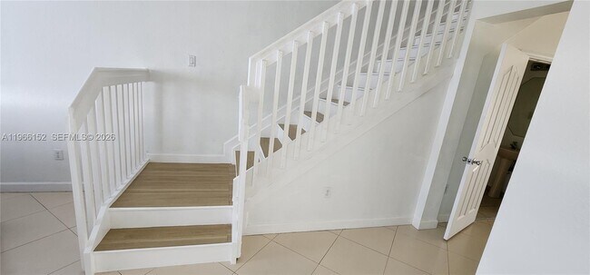 Building Photo - 8450 SW 150th Ave