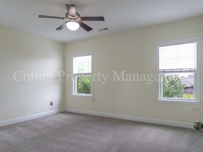 Building Photo - 7445 Darius Dr