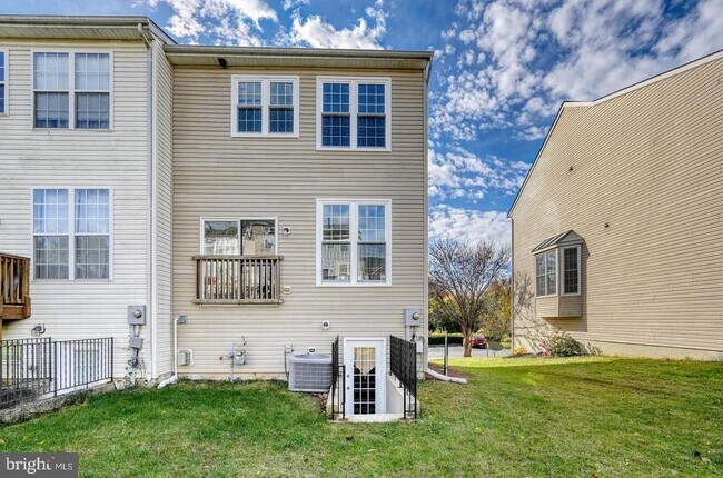 Building Photo - 3506 Connor Pl