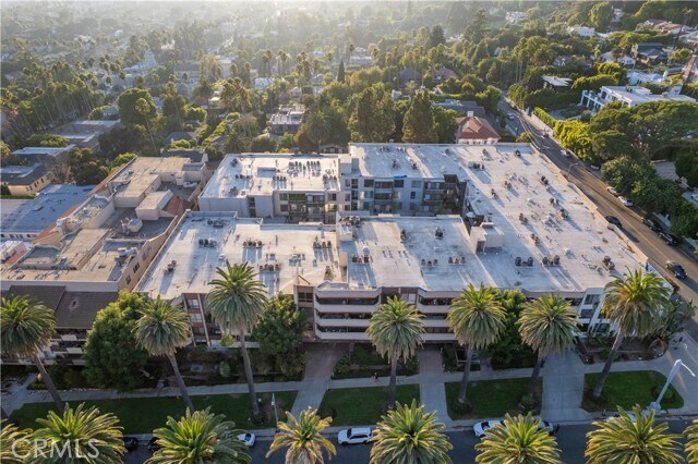 Building Photo - 1745 Camino Palmero St