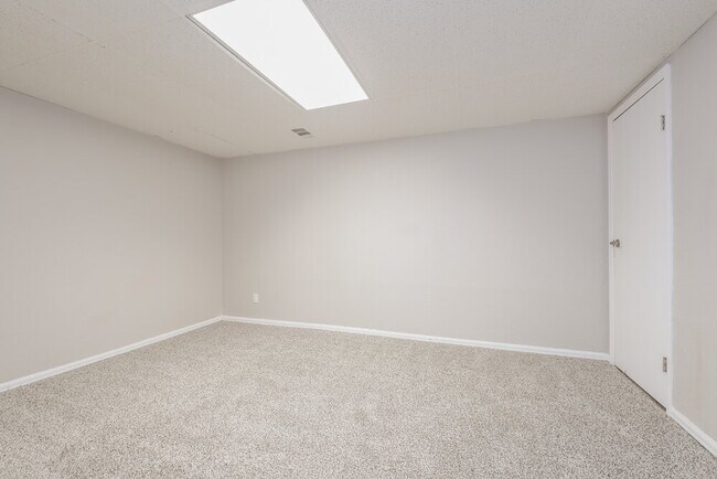 Building Photo - 4557 Gibraltar Way