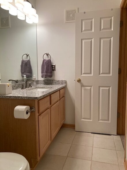 Bathroom 2 - 1510 Zarthan Ave S. #105