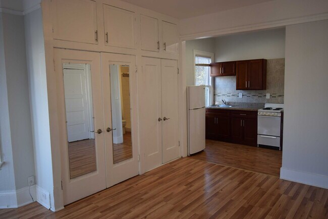 Building Photo - 1200 Haight St