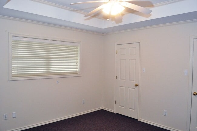 Building Photo - 3610 Ashcreek Cir