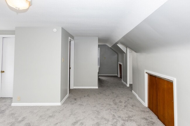 Building Photo - 5048 Claremont Blvd