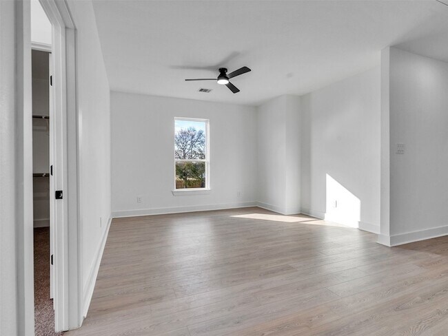 Building Photo - 4421 Reed Rd