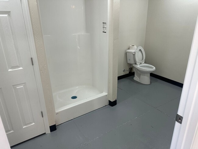 Building Photo - Newly Remolded large efficiency could also be used as a commercial property