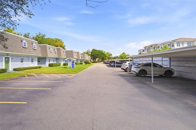 Building Photo - 1717 Belleair Forest Dr