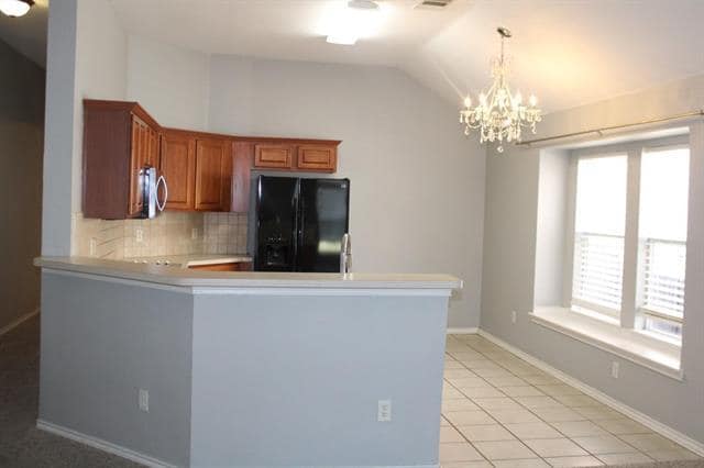 Building Photo - 7977 Glenway Dr